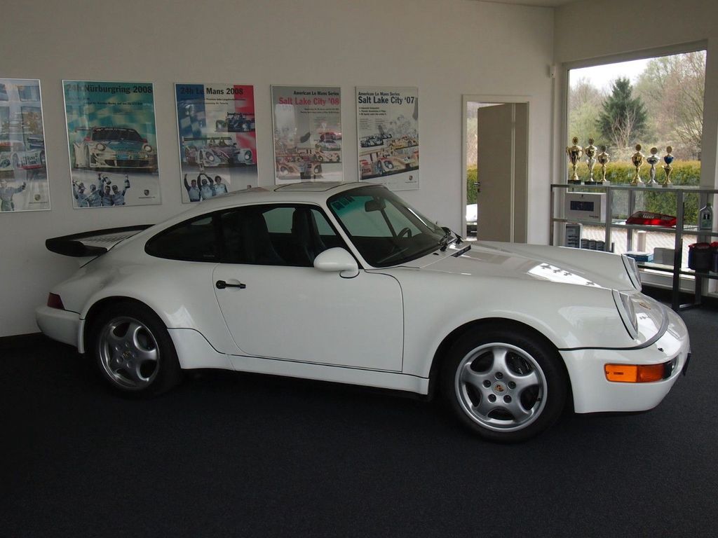 Porsche 964