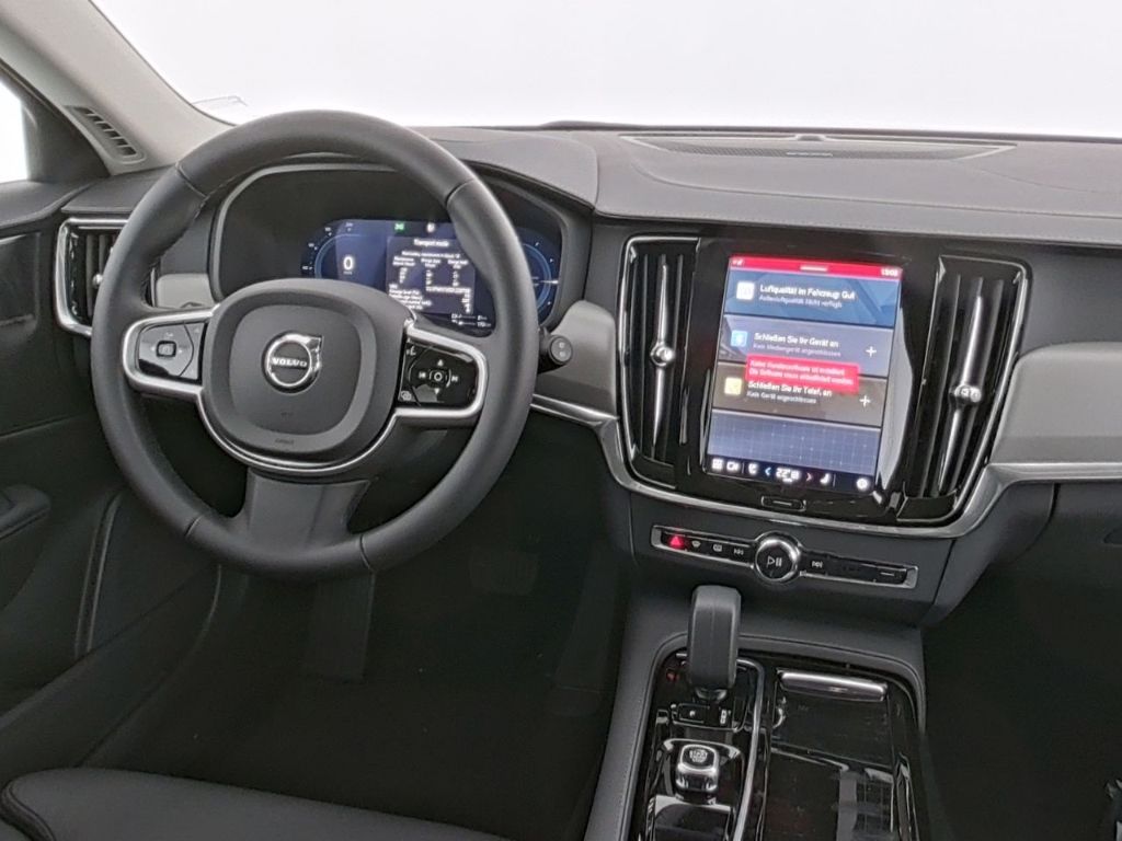 Volvo V90 Kombi Plus Dark Recharge Plug-In Hybrid AWD  foto 8