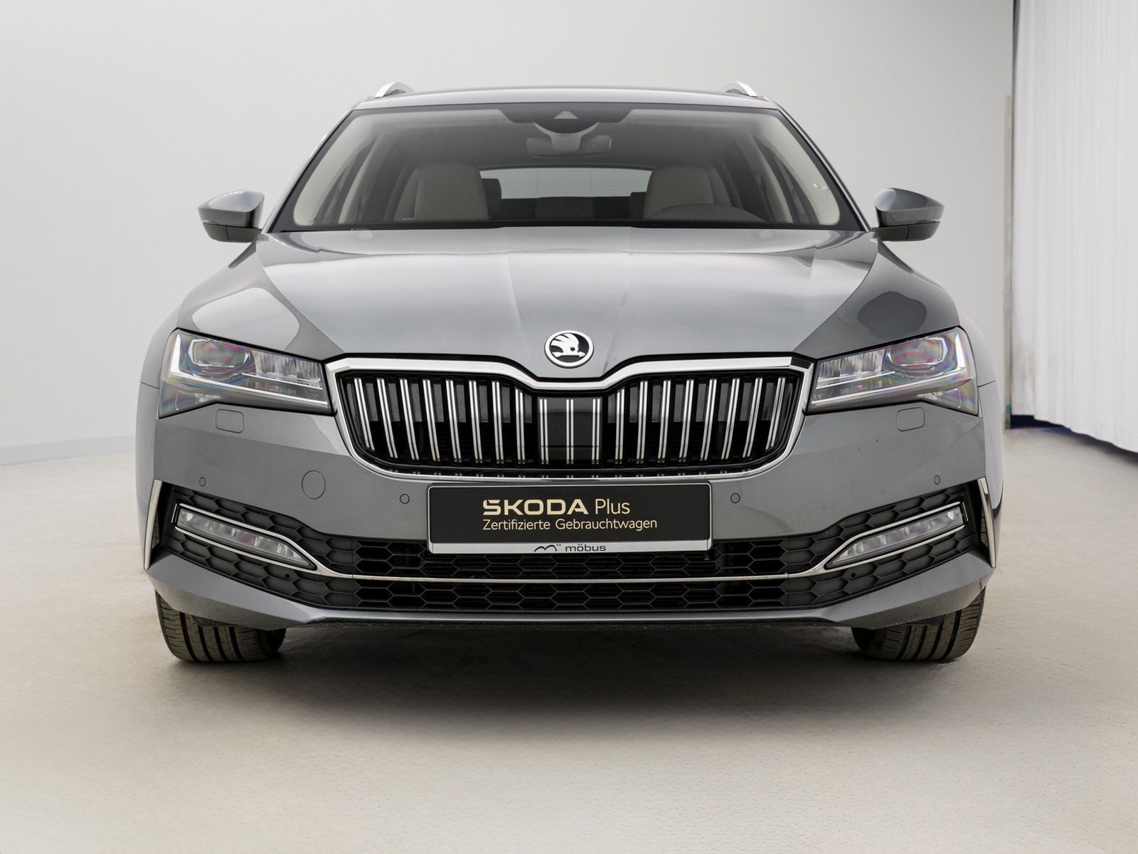 Skoda Superb - Bild 3