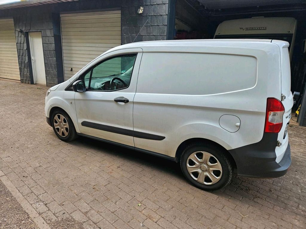 Image of Ford Transit Courier