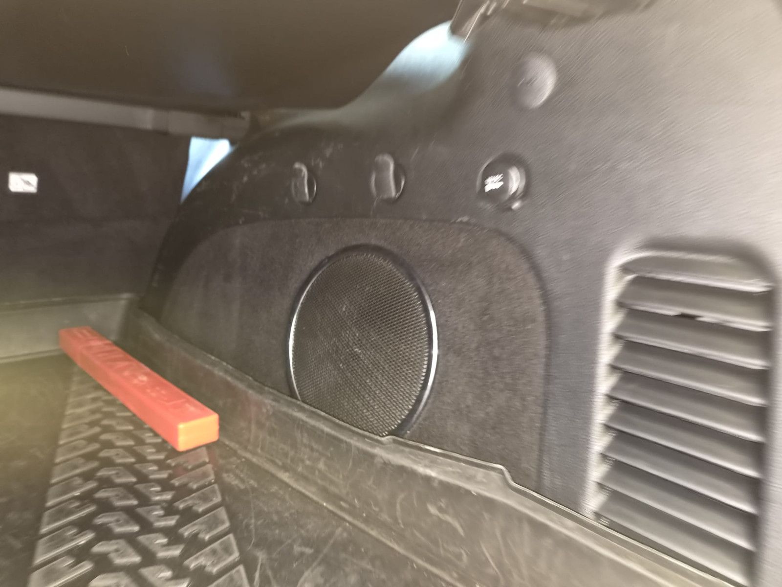 Fahrzeugabbildung Jeep Grand Cherokee 3.0 CRD Limited / 3,5t AHK /