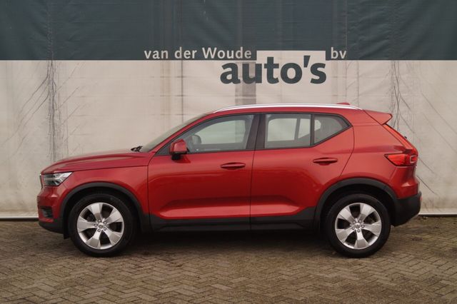 Volvo XC40 1.5 T3 Momentum Pro -NAVI-ECC-PDC-