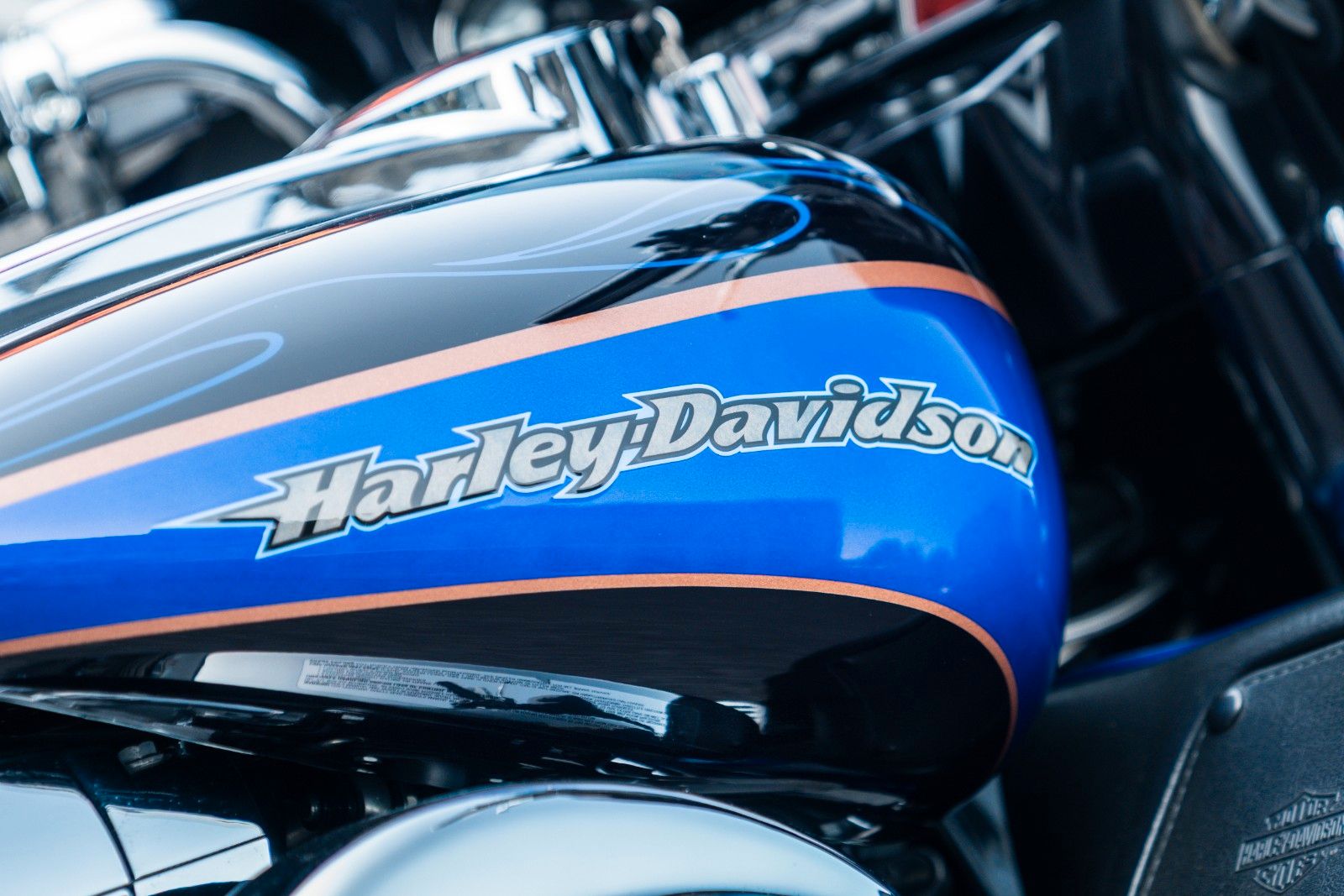 Fahrzeugabbildung Harley-Davidson FLHTCSE CVO Screamin Eagle E-Glide - Twin Cam