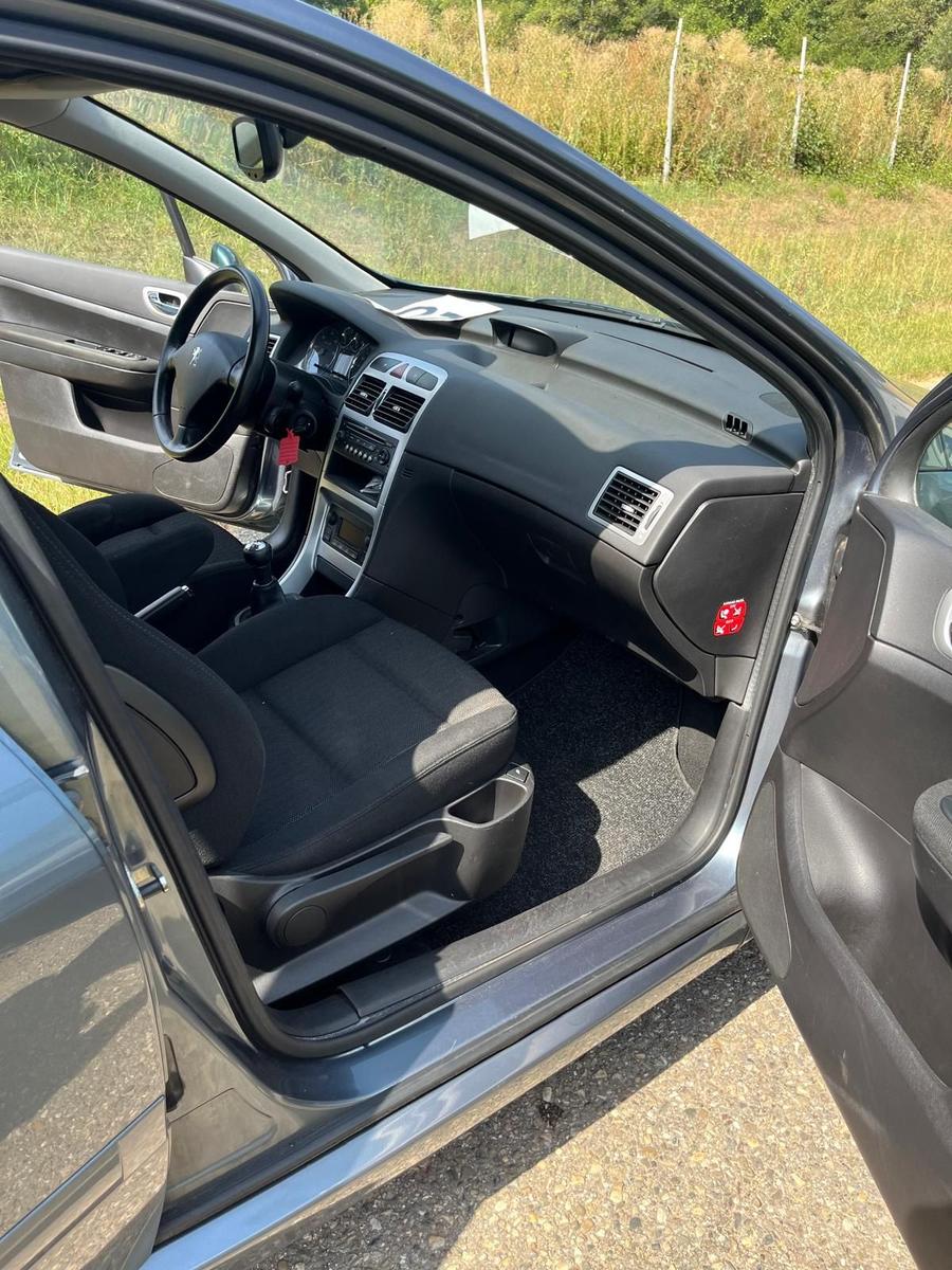 Peugeot 307 2007 — photo 9