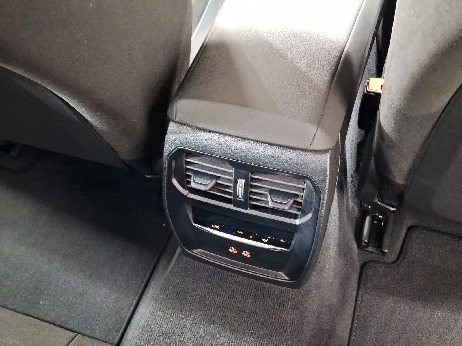 BMW 318 - Bild 17