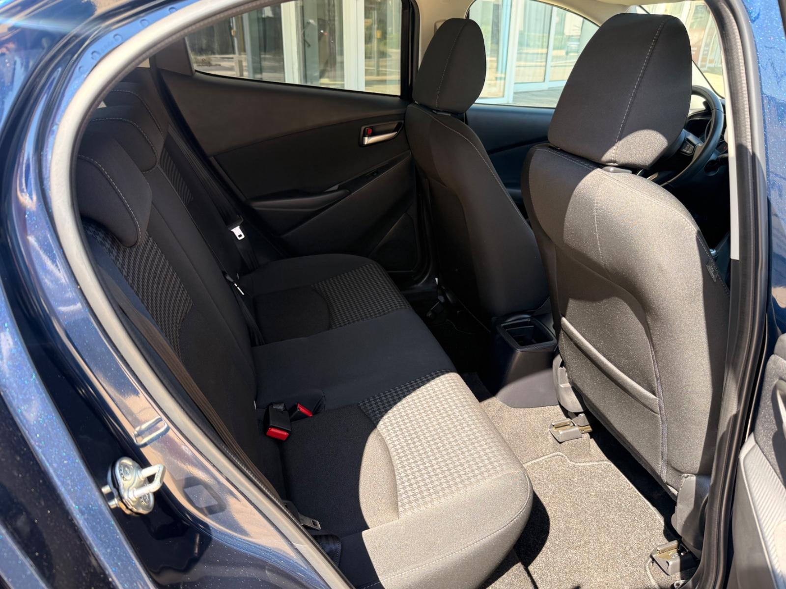Mazda 2 Lim. Kizoku,23400km
