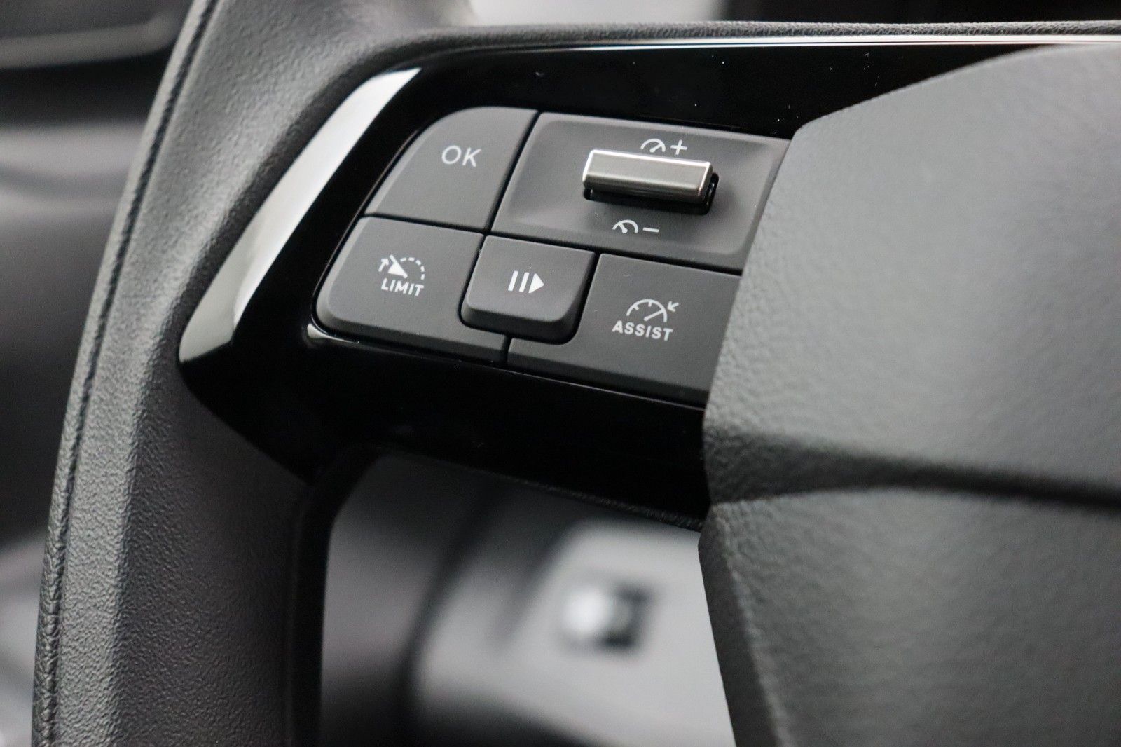 Fahrzeugabbildung Fiat Doblò Kastenwagen L1 1.5 BlueHDi 75 kW Easy Pro