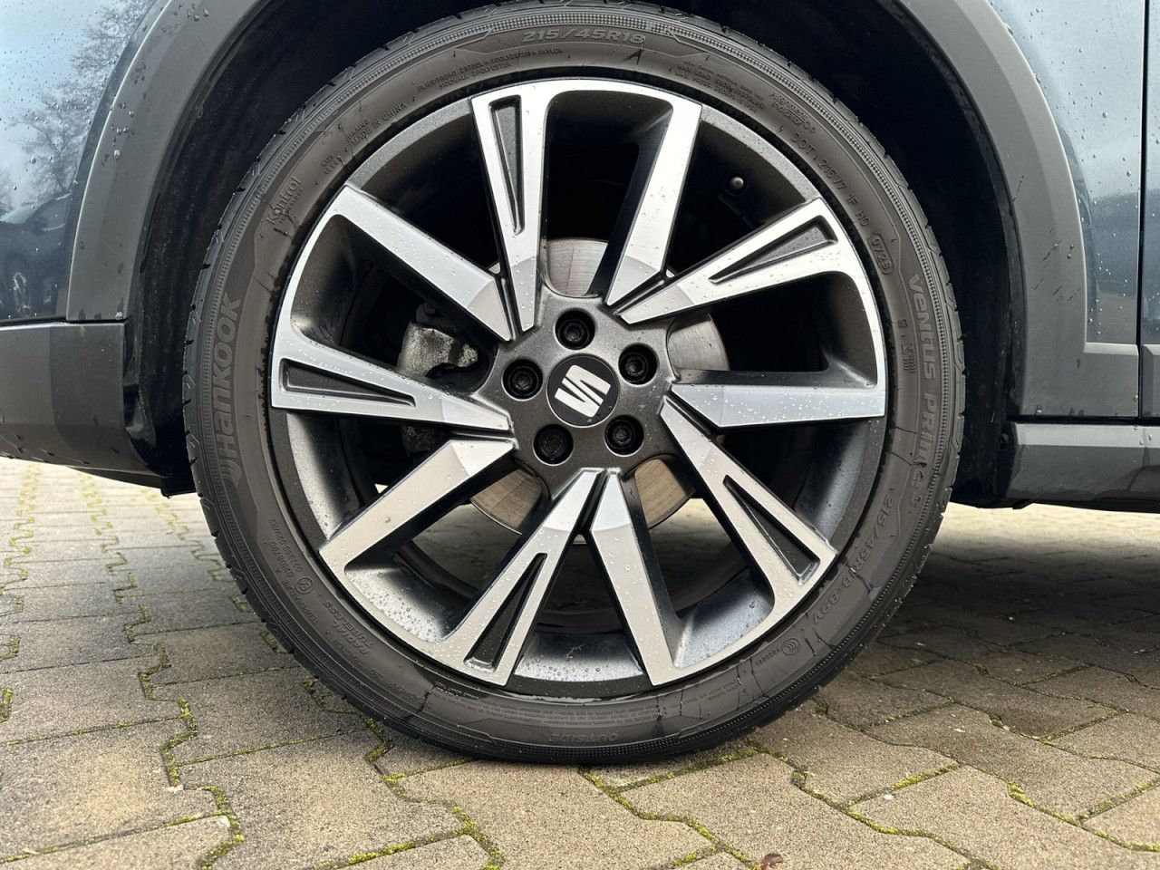 Fahrzeugabbildung SEAT Arona FR 1.0 TSI 110 PS 6-Gang