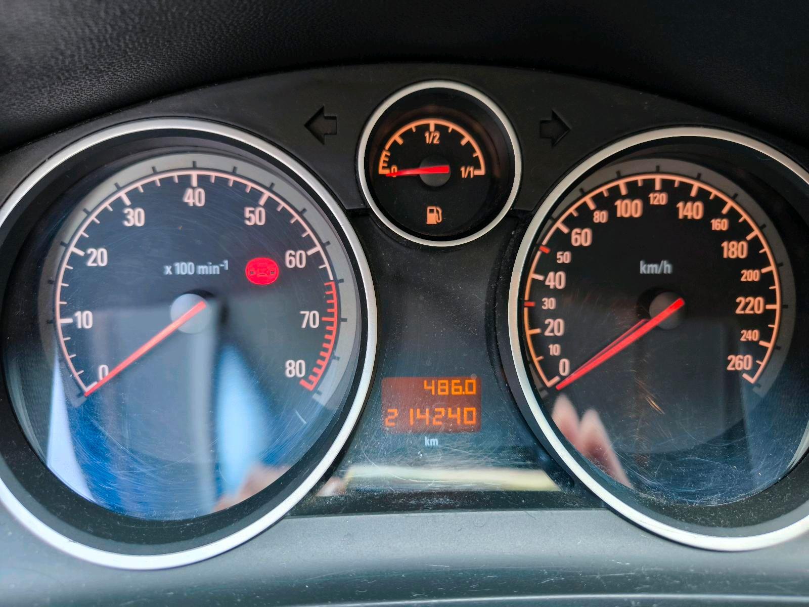 Opel Astra 2006 — photo 10