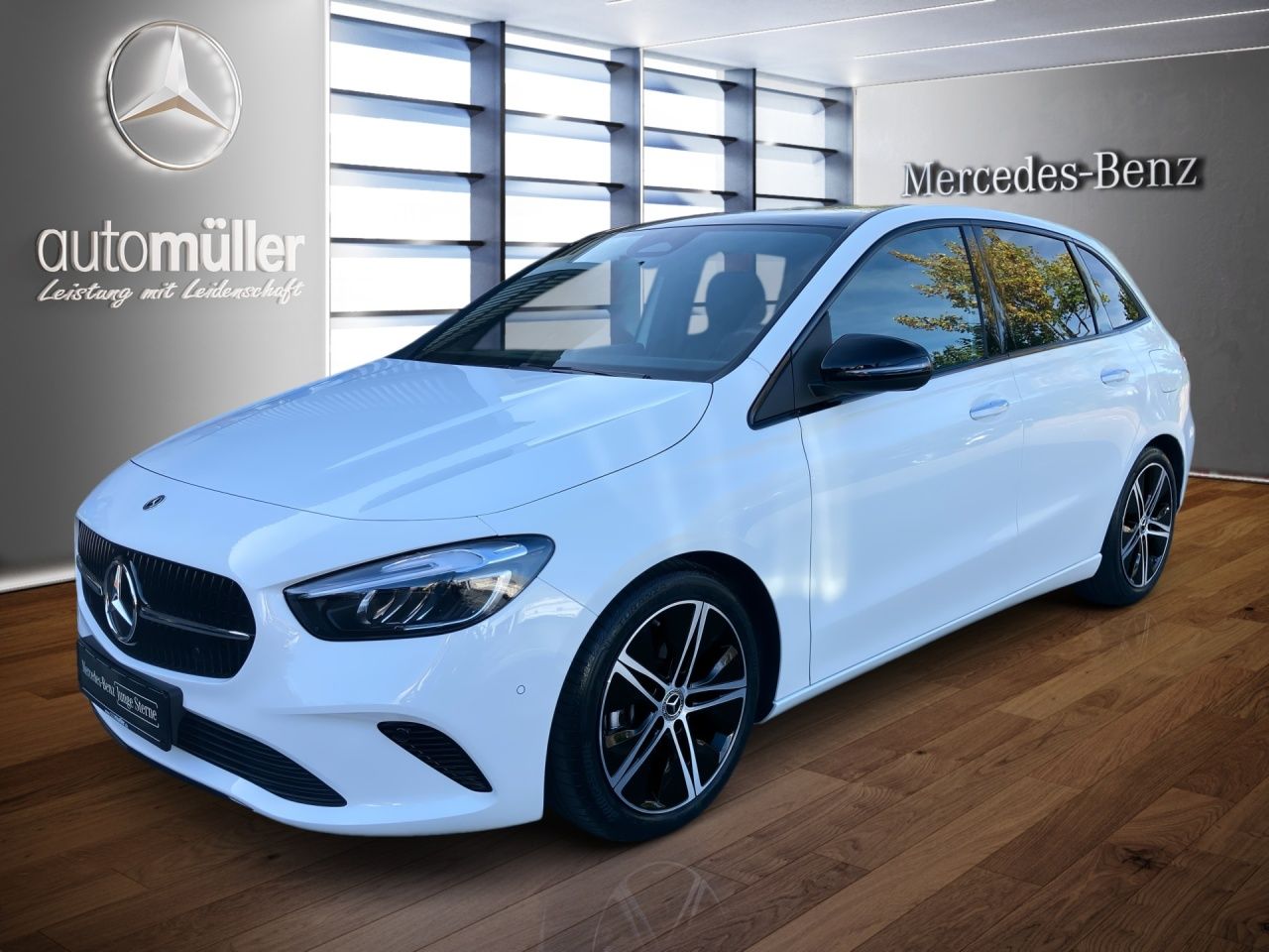 Mercedes-Benz B 200 PROGRESSIVE+AHK+PANO+STNDHZ+NIGHT+LHZG+LED