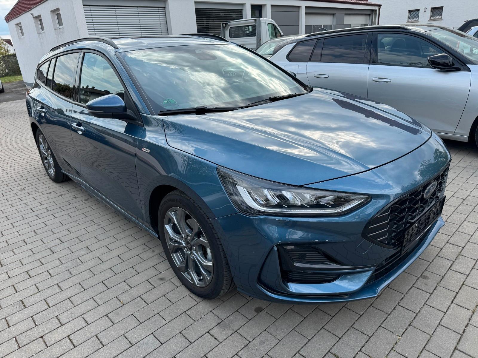 Ford Focus Turnier 1.0 EcoBoost ST-Line X