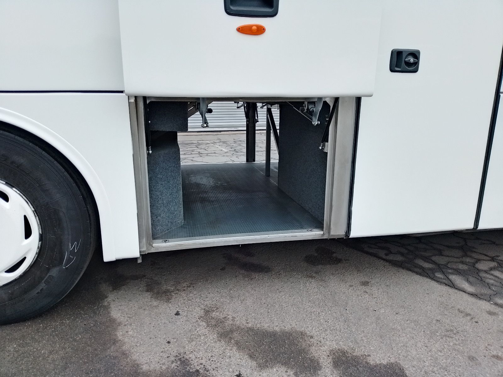 VANHOOL  2019 - Image 46 of 50