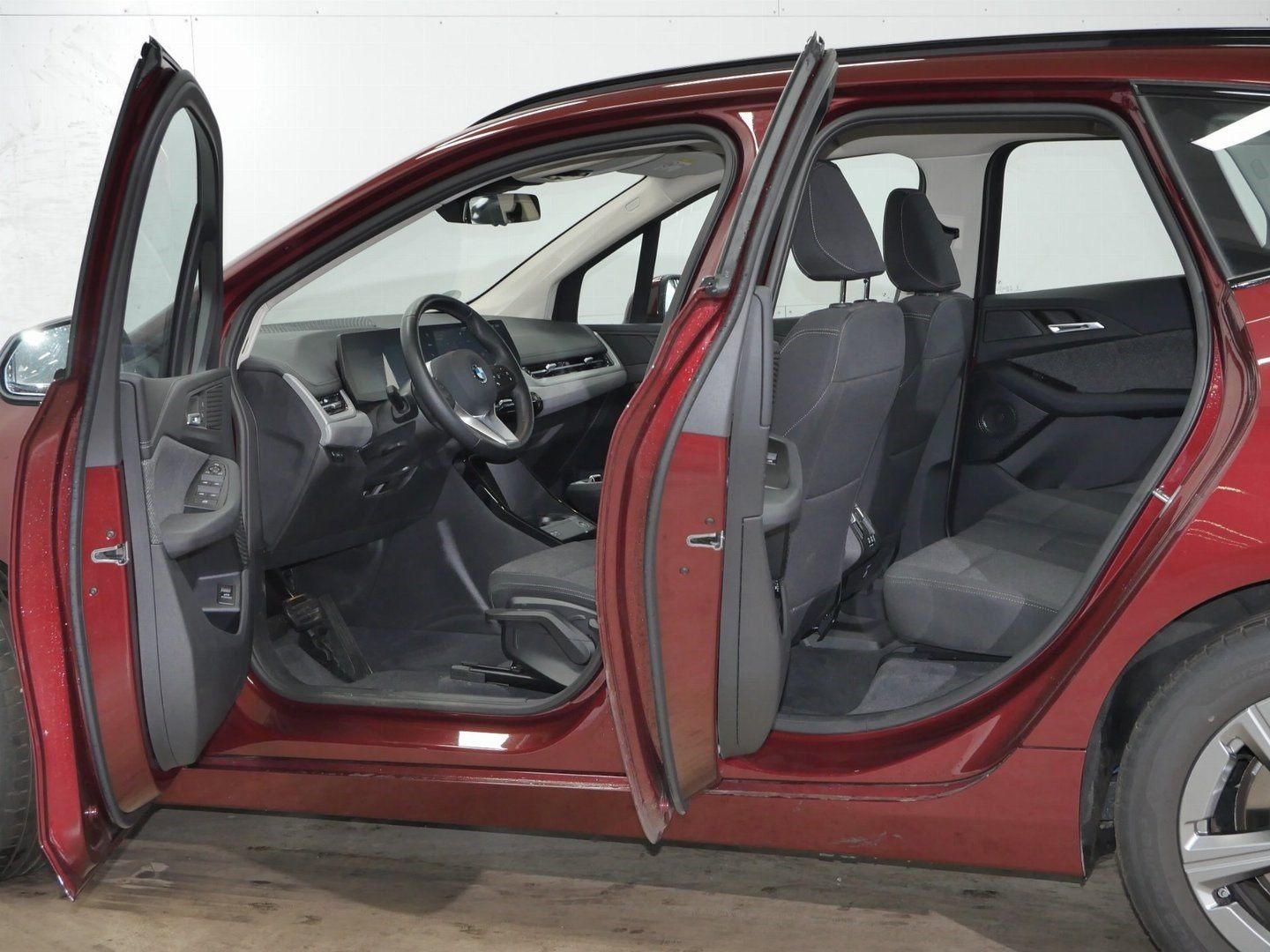 Fahrzeugabbildung BMW 220i |AHK |Aktivsitz |Driving Assistant Plus
