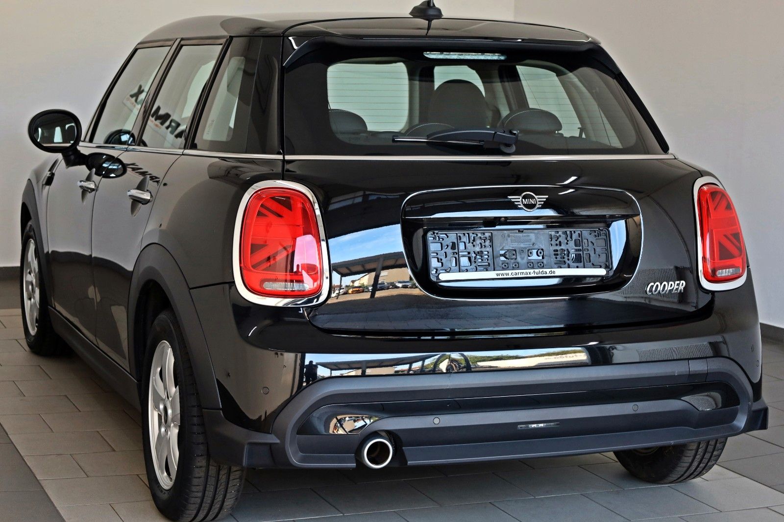Fahrzeugabbildung MINI COOPER 5-trg.,Aut.,Navi,LED,Kamera,DAB,PDC