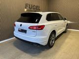 Volkswagen Touareg 3.0 V6 TDI 4M R-LINE IQ.LIGHT|PANO|LEDER - Volkswagen: L