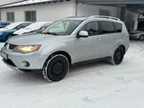 Mitsubishi Outlander 2.4 Intense - Mitsubishi Outlander Intense mit Benzin-Antrieb