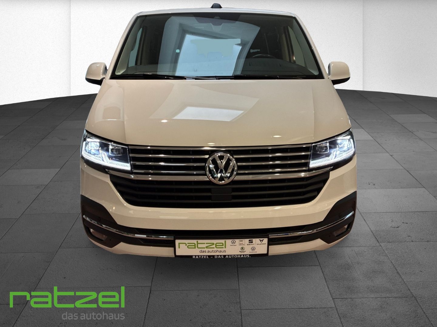 Fahrzeugabbildung Volkswagen T6.1 Multivan 2.0 TDI Gen Six AHK+Navi+Digi.Tach