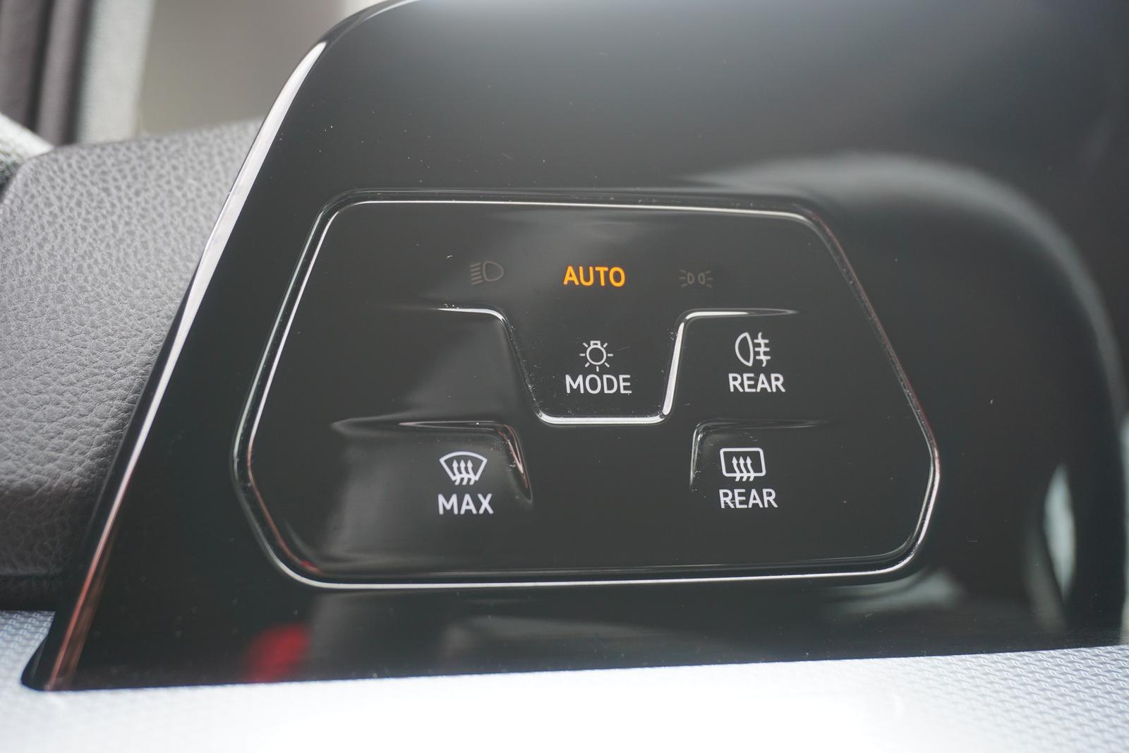 Volkswagen Golf VIII 1.5 16V Goal LED Navi ACC App-Connect, миниатюра 24