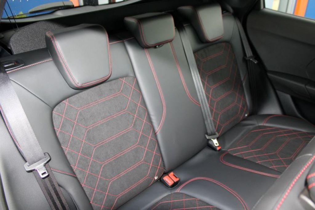 Fahrzeugabbildung Ford Puma Aut. ST-LINE X