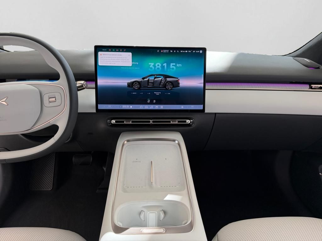 XPENG P7