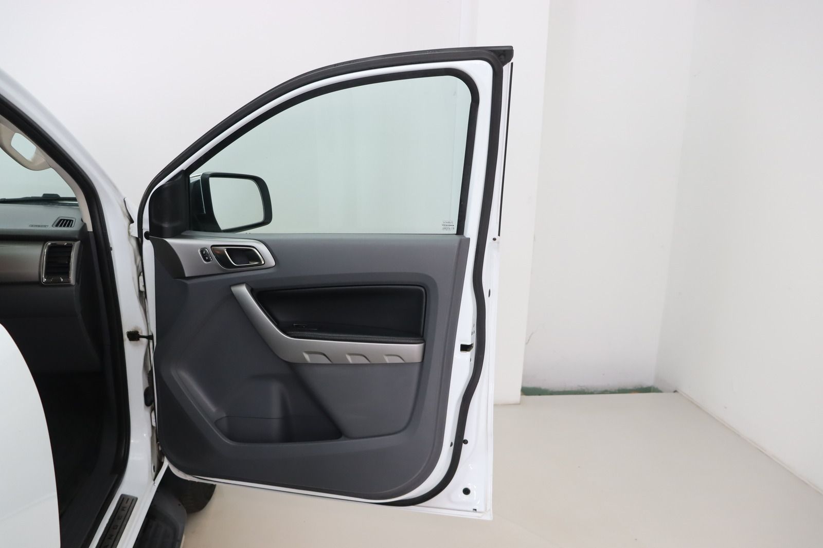Fahrzeugabbildung Ford Ranger 3.2L 6 Auto. * Leder * Navi * SHZ Limited