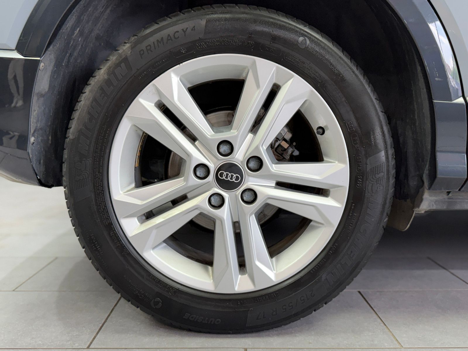 Fahrzeugabbildung Audi Q2 30 TDI advanced|AUTOMATIK|NAVI|KAMERA