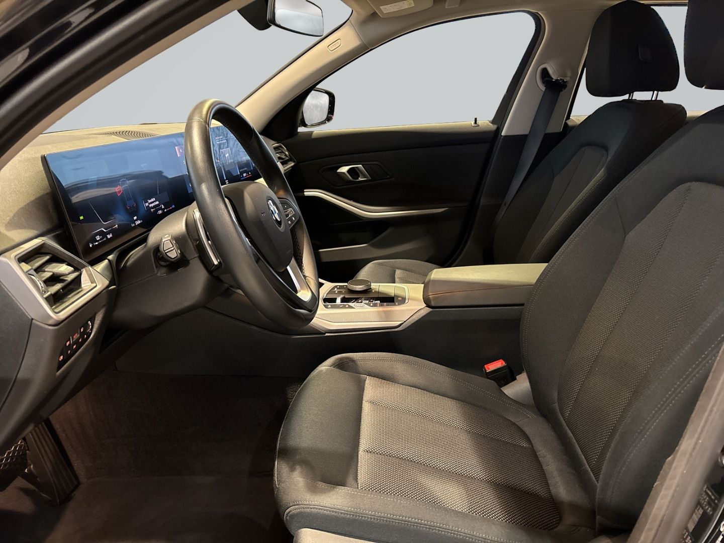 BMW 320 i Touring Sport-Aut.+LED+DAB+PDC+DIGITAL COC foto 13