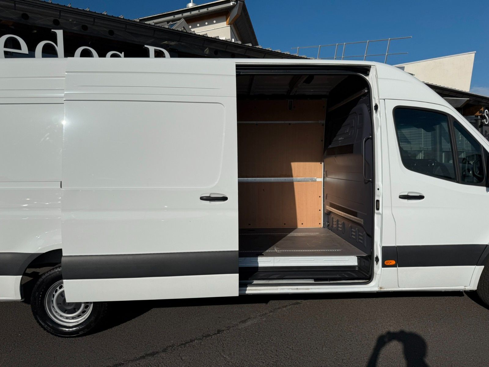 Fahrzeugabbildung Mercedes-Benz Sprinter 317 CDI 9G 4325 Klima Kamera LED