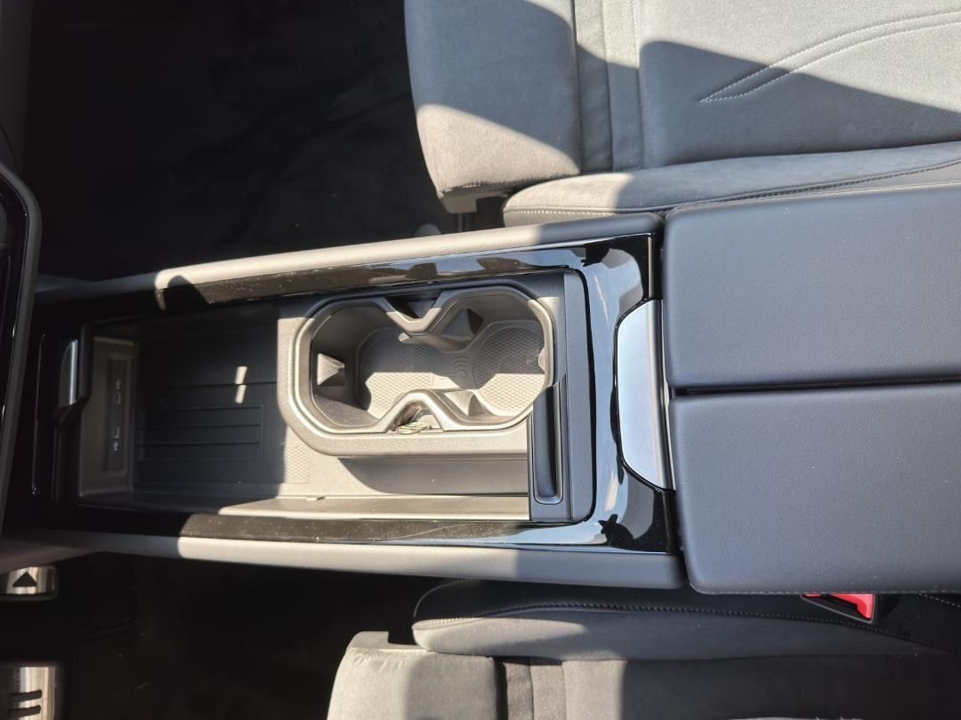 Fahrzeugabbildung Volkswagen ID.7 Tourer Pro W 360,AHK,HUD,Kamera,LED,Navi,LM