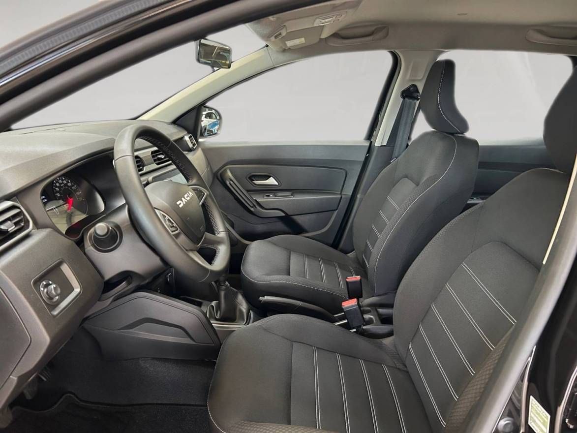 Fahrzeugabbildung Dacia DUSTER Expression TCe 130