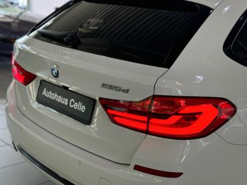 Fahrzeugabbildung BMW 530d Tour Sport Line HI-FI Pano M Sportfahrwerk