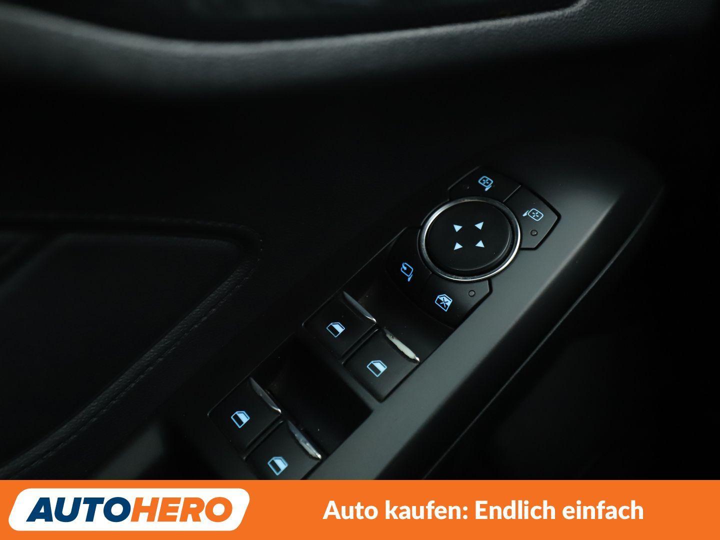 Ford Focus 2.0 TDCi EcoBlue ST-Line *NAVI*PDC*LED*SHZ