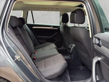 Volkswagen Passat Variant - 12