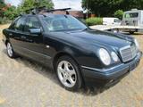 Mercedes-Benz E-Klasse E 200 Limousine Elegance - Mercedes-Benz E 200 aus 1997: Elegance
