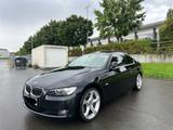 BMW 325d Coupé *AUTOMATIK*SHZ*KLIMA*LEDER*S-DACH - BMW 325 aus 2007: 325d