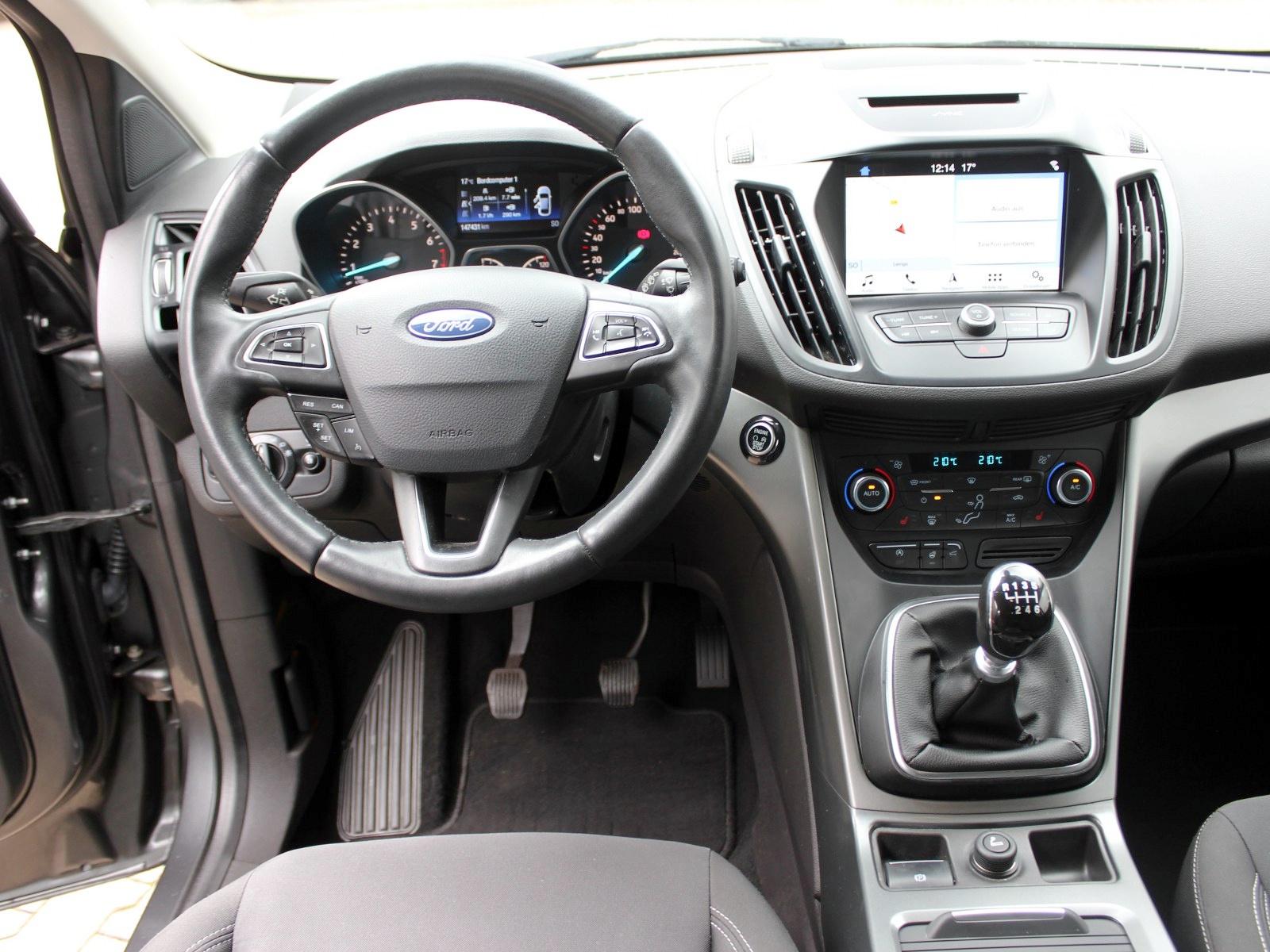 Ford Kuga Cool & Connect 1,5 EcoBoost 4x2
