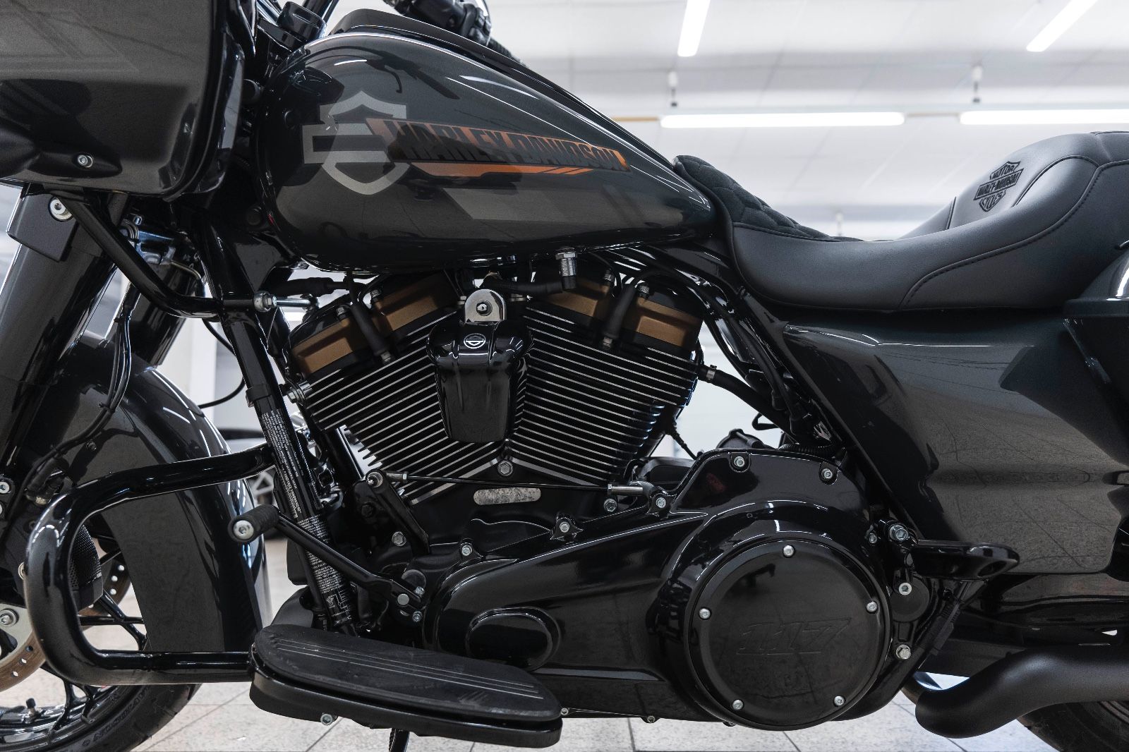 Fahrzeugabbildung Harley-Davidson FLTRXST Road Glide