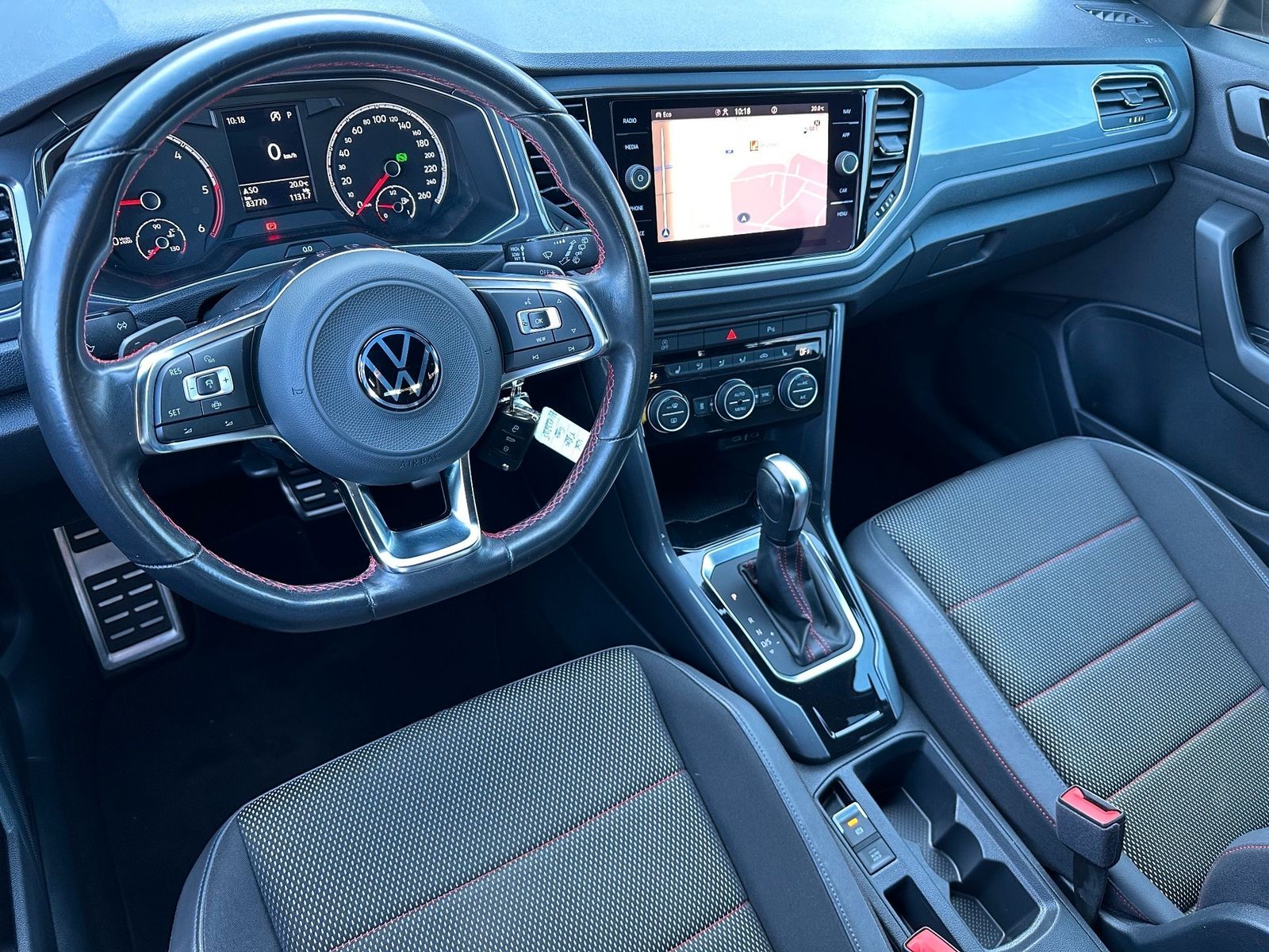 Fahrzeugabbildung Volkswagen T-Roc 2.0 TDI DSG Sport NAV+STHZG+KAM+SHZ+PDC