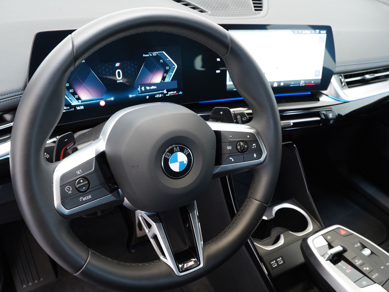 Fahrzeugabbildung BMW X1 18 d sDrive M Sport SHADOW