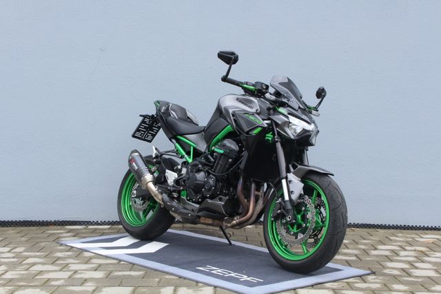 Kawasaki Z900 PERFORMANCE 