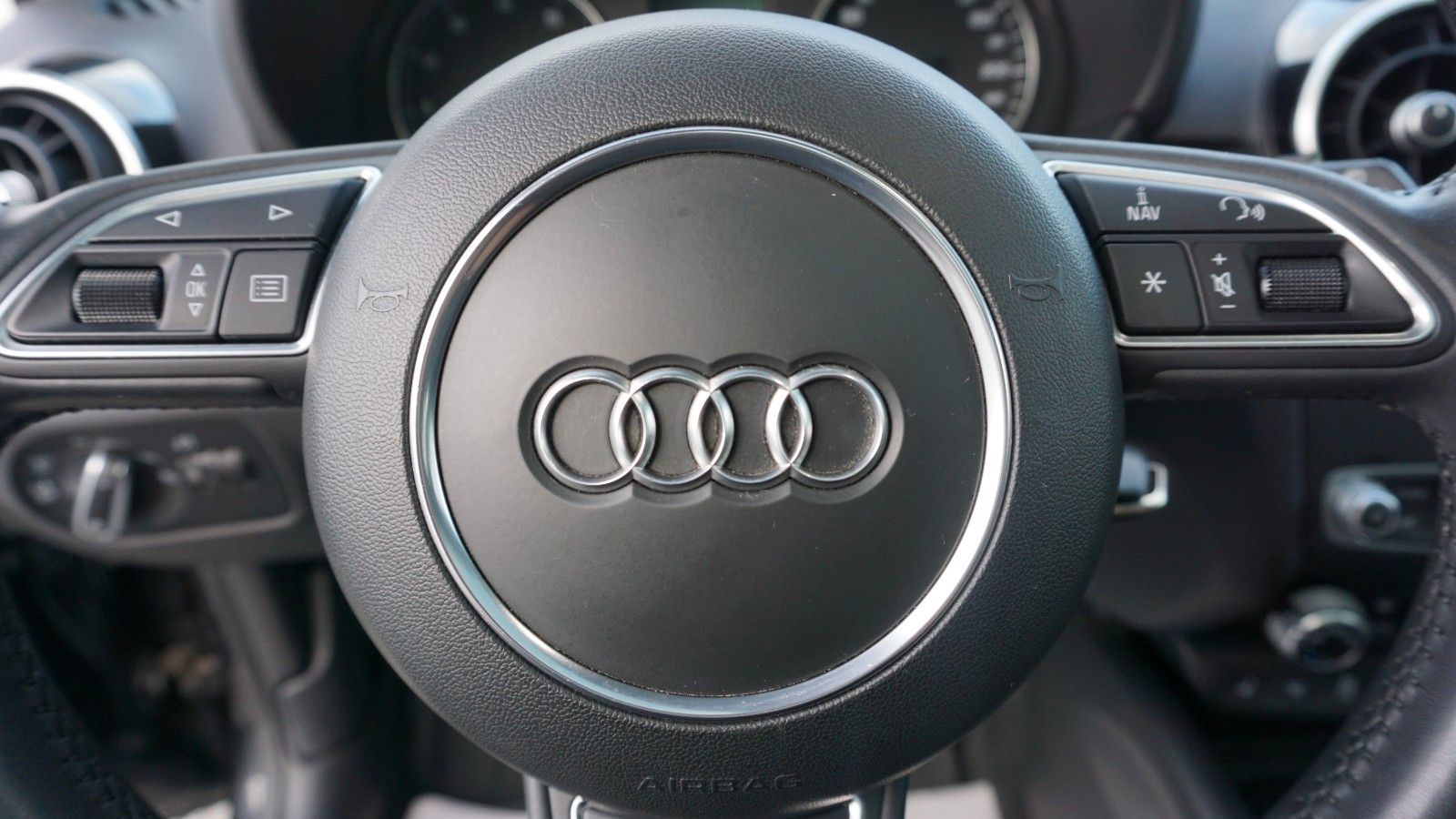 Fahrzeugabbildung Audi A1 Sportback design Xenon, SH, SD, PDC, HU NEU