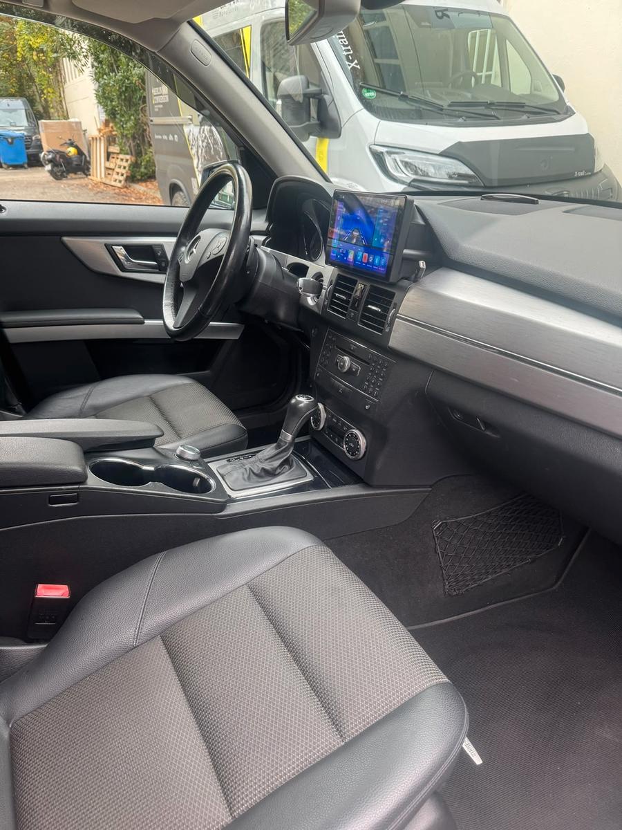 Mercedes-Benz GLK220 2009 — photo 18