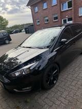 Ford  Focus Kombilimousine, tüv bis 09/26, top Zustan - Ford Focus mit Benzin-Antrieb: Limousine, 2.0