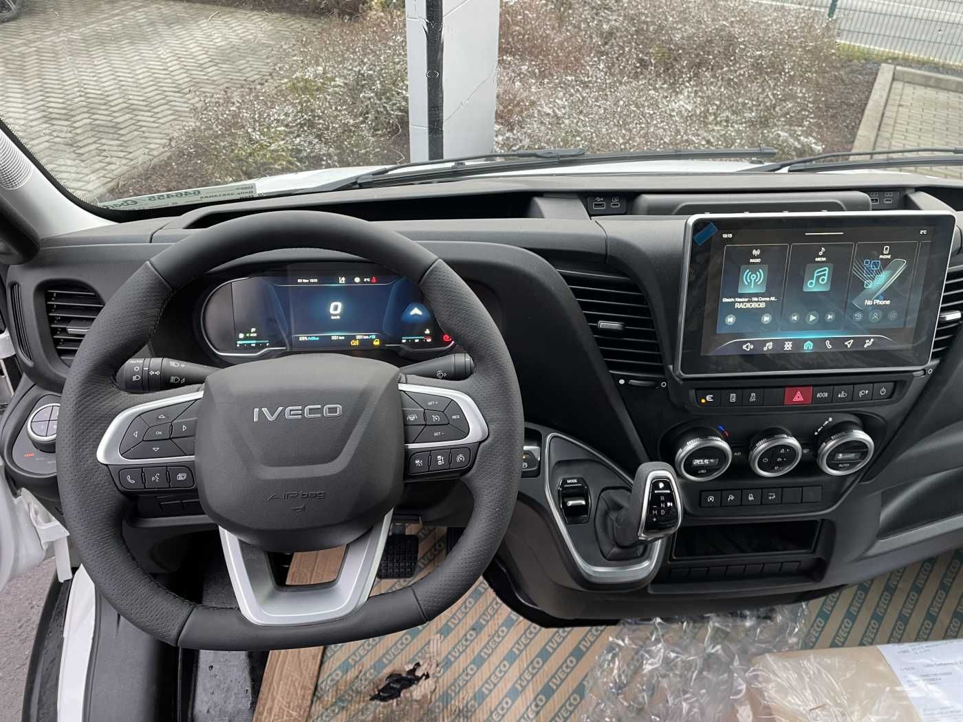 Fahrzeugabbildung Iveco Daily 35S14H A8 *R4100mm*Automatik*Luft*