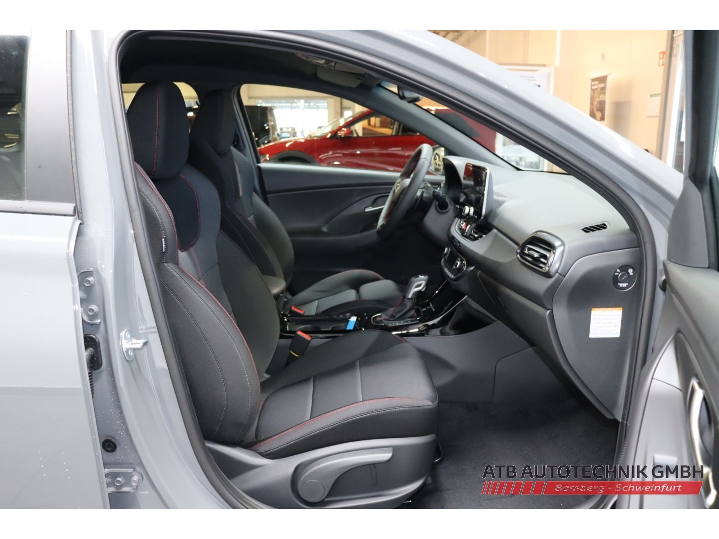 Fahrzeugabbildung Hyundai i30 N Line 5-Türer MY25 1.5 T-GDI 140 PS 48V 7-D