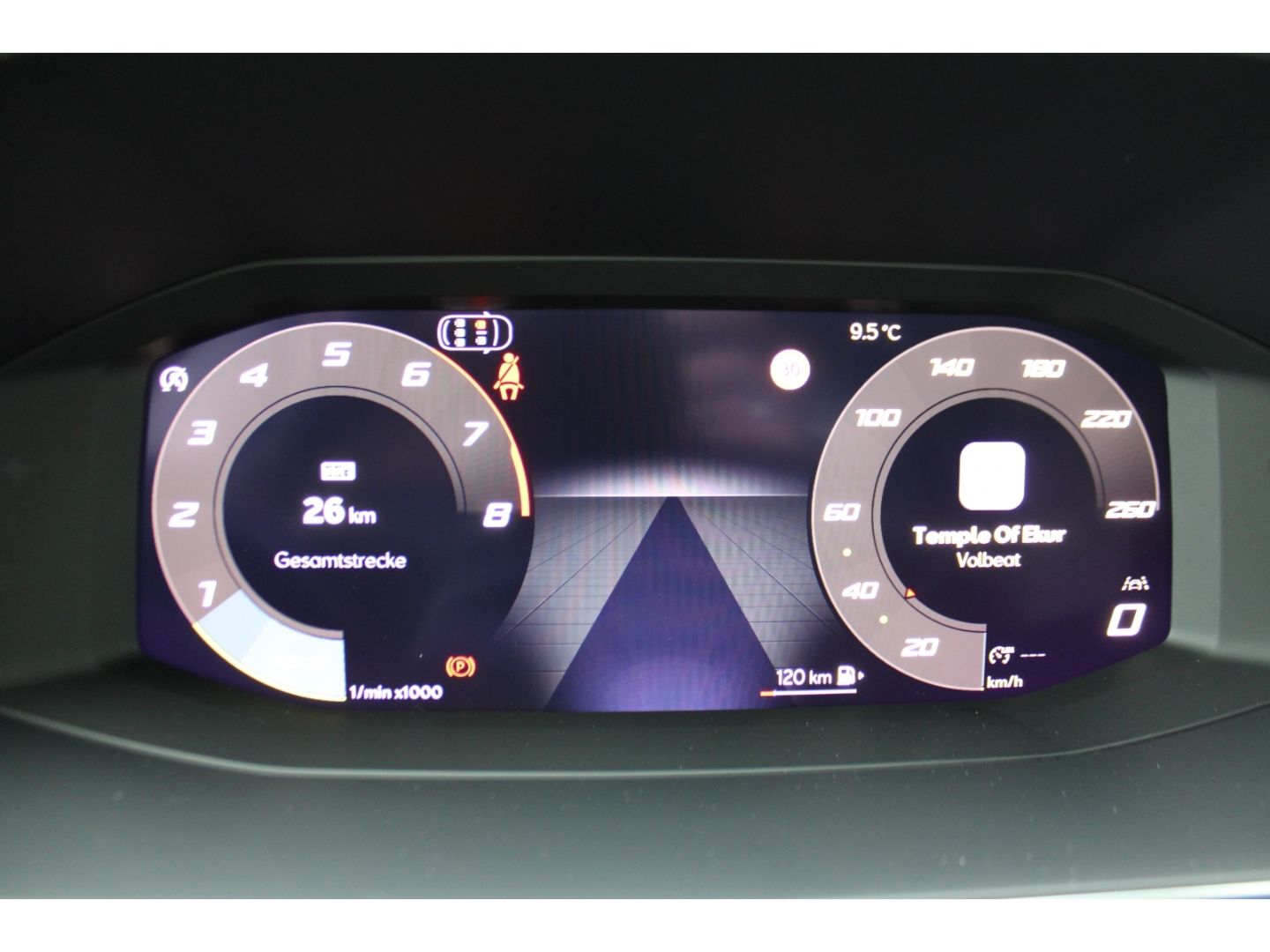 Fahrzeugabbildung SEAT Leon 1,5 TSi Style ACC LED Navi FullLink DAB RFK