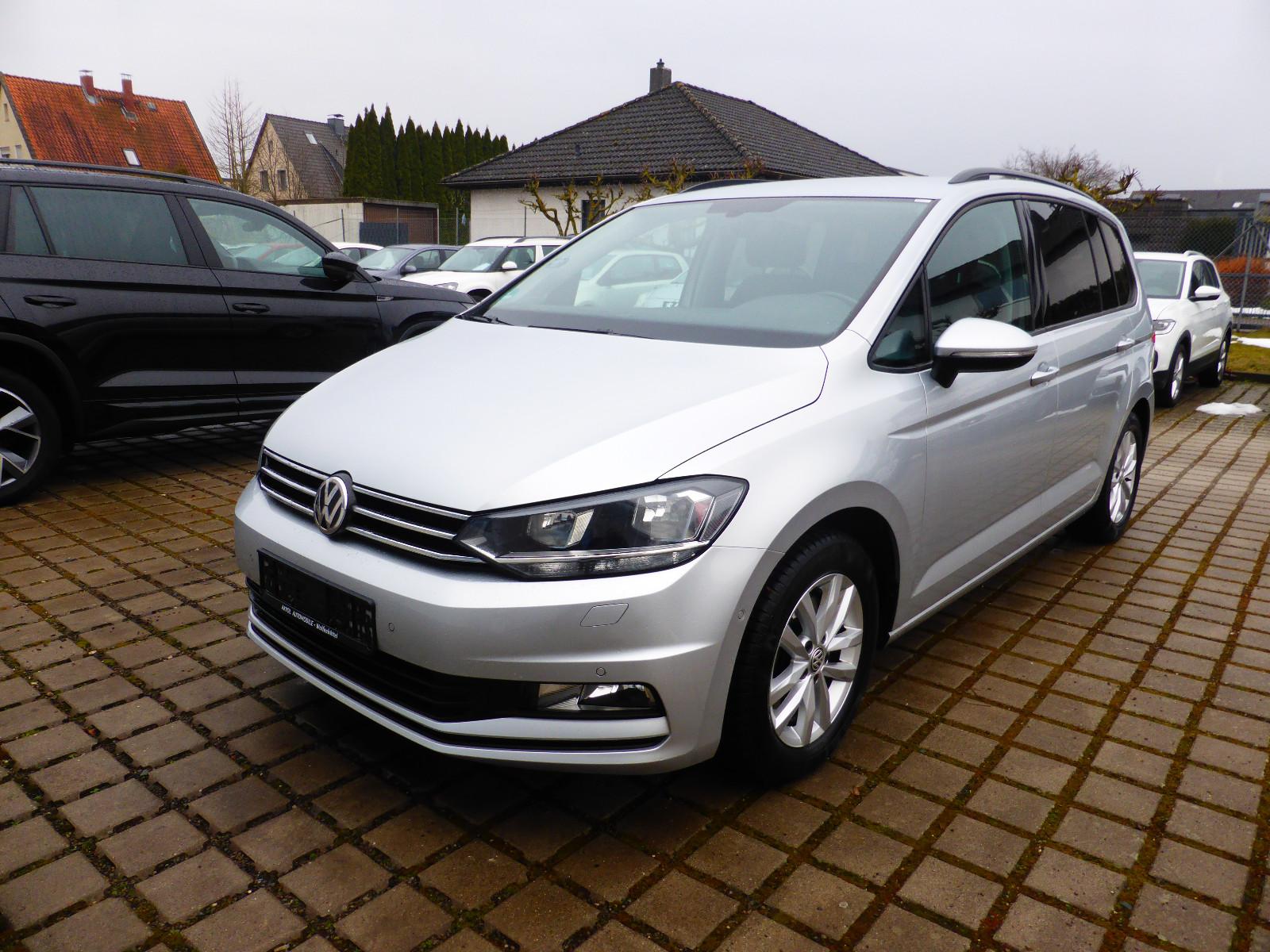 Volkswagen Touran Comfortline  NAVI SHZ PDC Standheizung