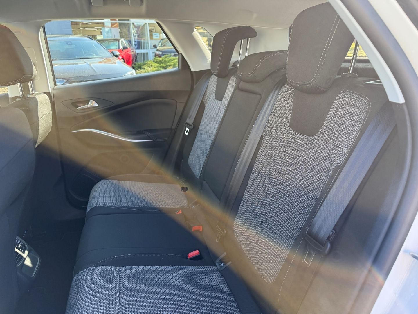 Fahrzeugabbildung Opel Grandland 1.2 Turbo Automatik SHZ+LHZ+Kamera