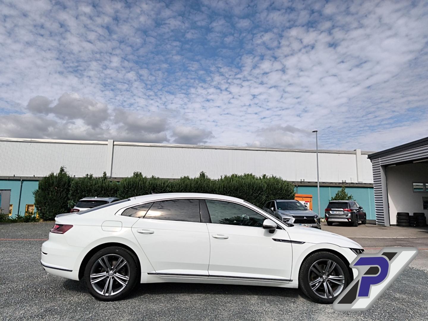 Volkswagen Arteon R-Line AHK+LED-LICHT+NAVI+3-ZONEN-KLIMA