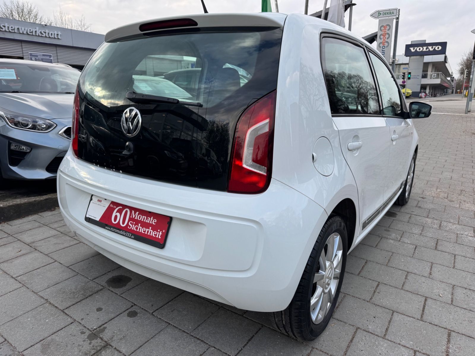 up! *Sitzheizung*Radio*Klima*Navi*1-Hand*44KW*